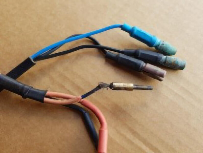Example of damaged wiring on a salt cell connection